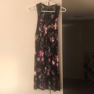 Lush floral dress, S, lace back